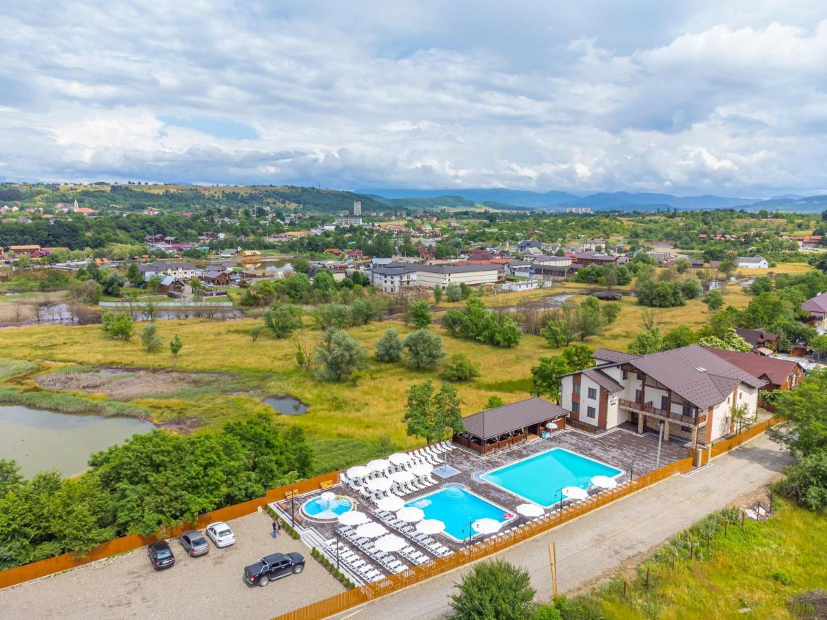 Sofion Hotel&Resort Солотвино Екстериор снимка