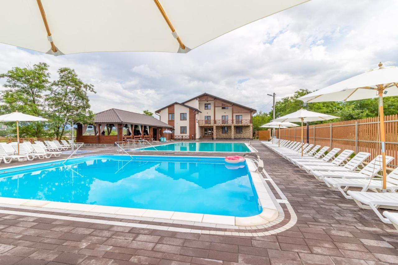 Sofion Hotel&Resort Солотвино Екстериор снимка